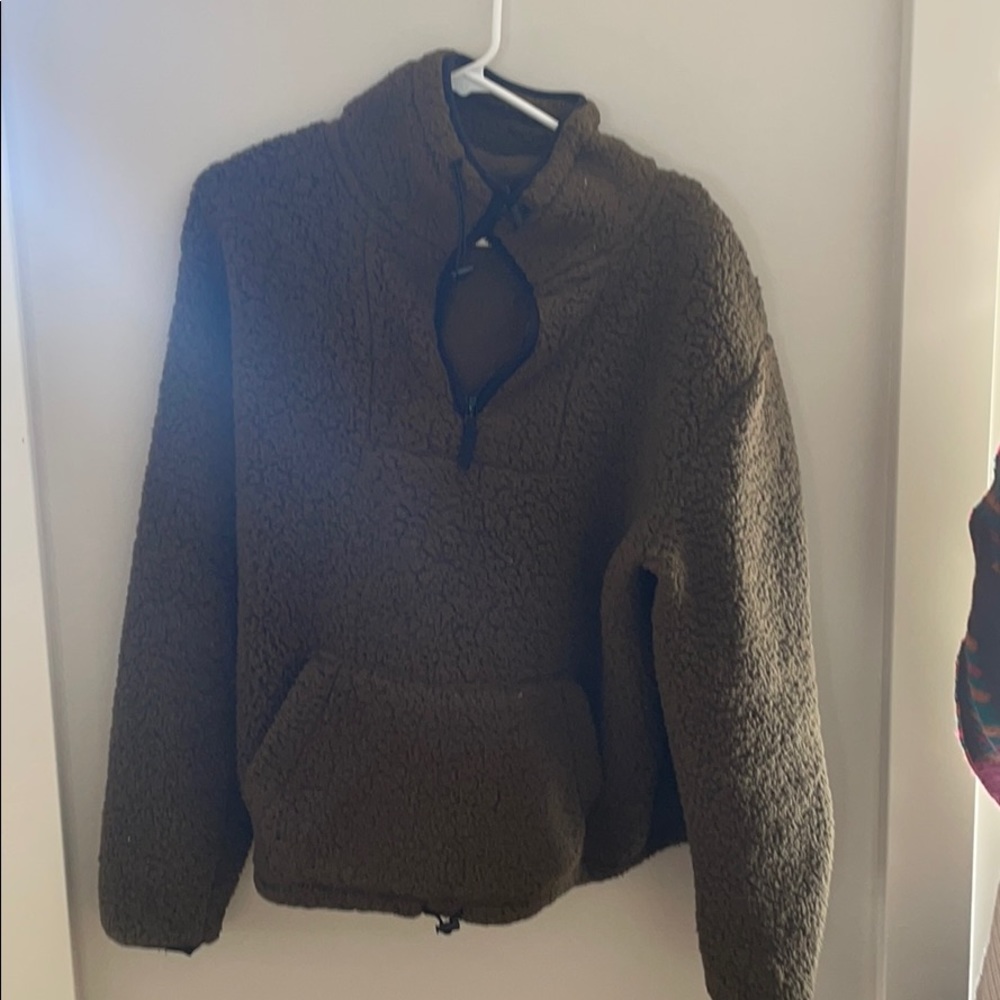 Fuzzy half zip jacket